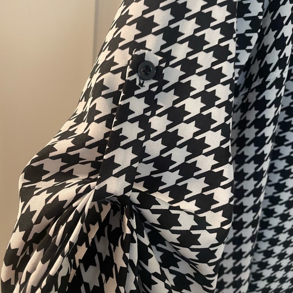 Black and White Houndstooth Women's Top - Picture 2 of 6